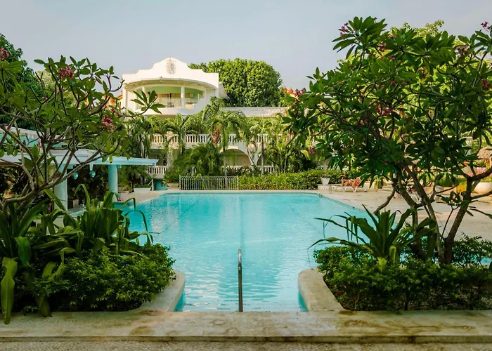 Hotel Tamarindo Diria Beach Resort